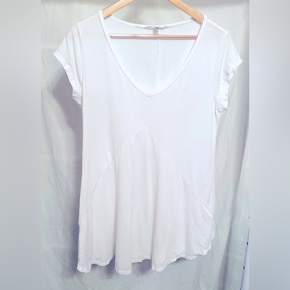 Cabi Maternity sz.L Tunic Top White short sleeve minimalist